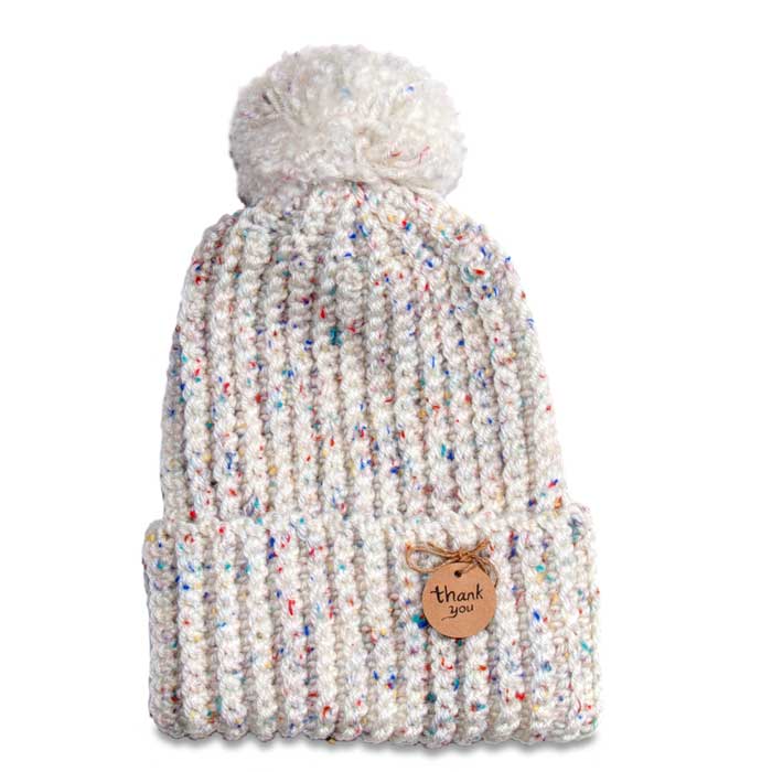 GORRO DE LANA CON POMPN Blanco Crudo (Tejido a Mano)